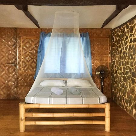 Beach House Resort And Dive Center Mambajao Exterior foto